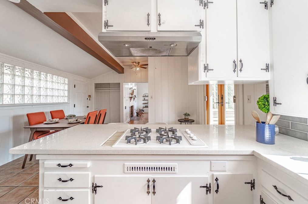 1774 Rotary Dr, Los Angeles CA  90026-1218 exterior