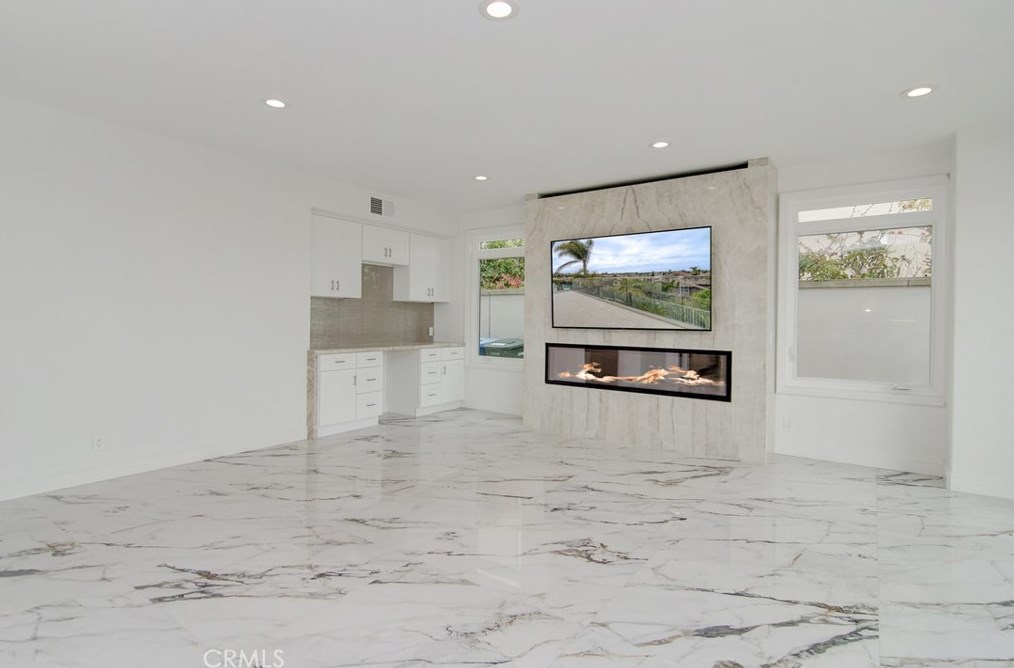 28 Brownsbury Rd, Laguna Beach, CA 92677