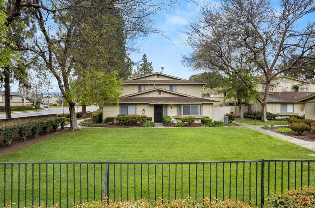 1041 W Francis St #a, Ontario, CA 91762