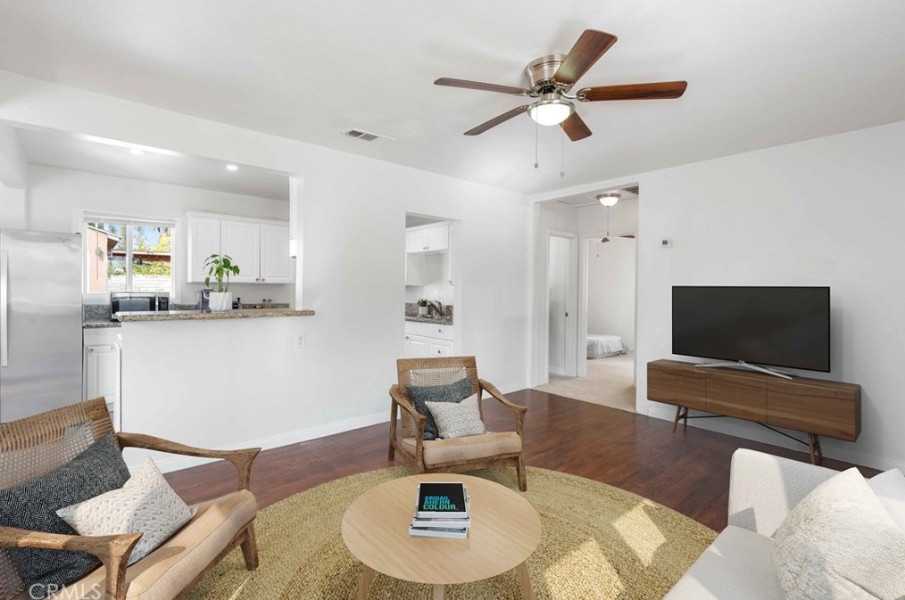 14029 Premiere Ave, Bellflower, CA 90706