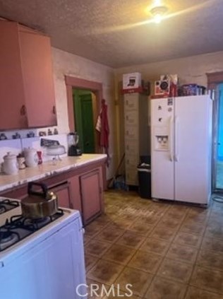 843 33rd St, Los Angeles CA  90011-2415 exterior