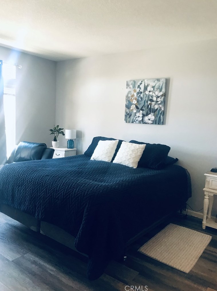 11660 Oak St, Apple Valley CA  92308-4951 exterior