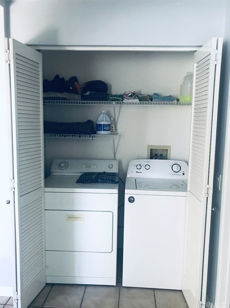 11660 Oak St, Apple Valley CA  92308-4951 exterior