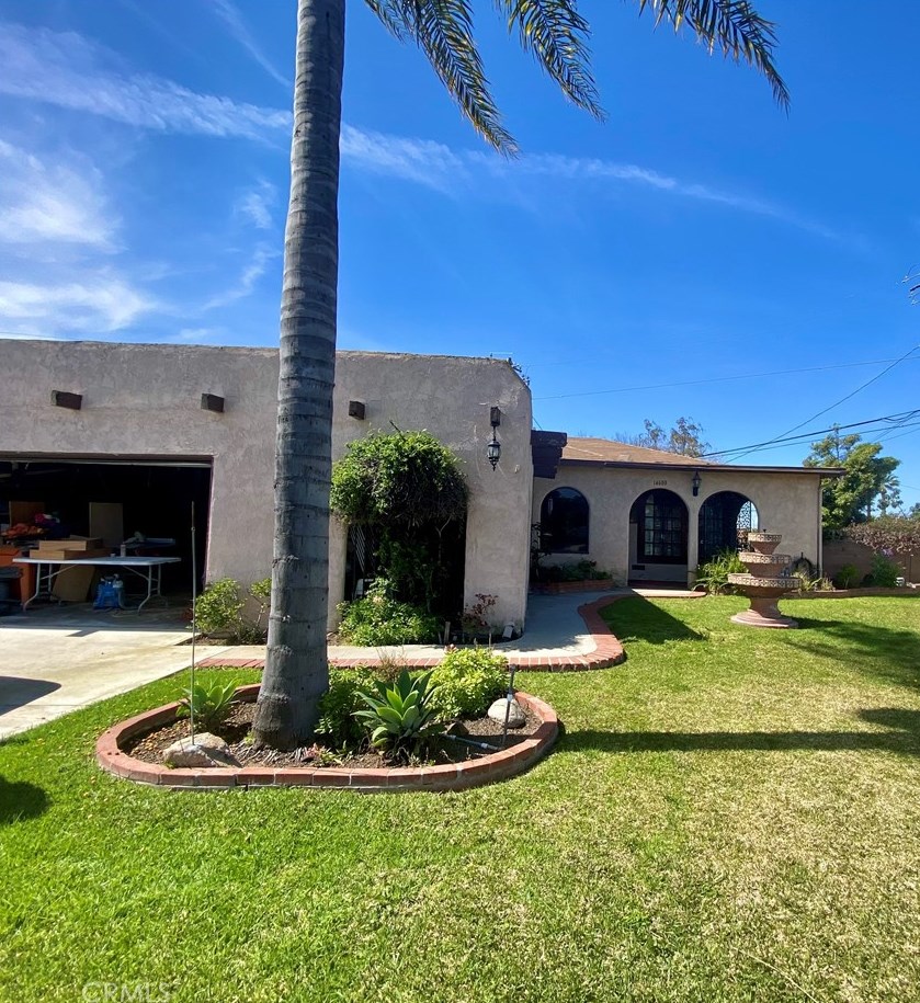 14600 Sunnymead Dr, La Mirada, CA 90638-1048