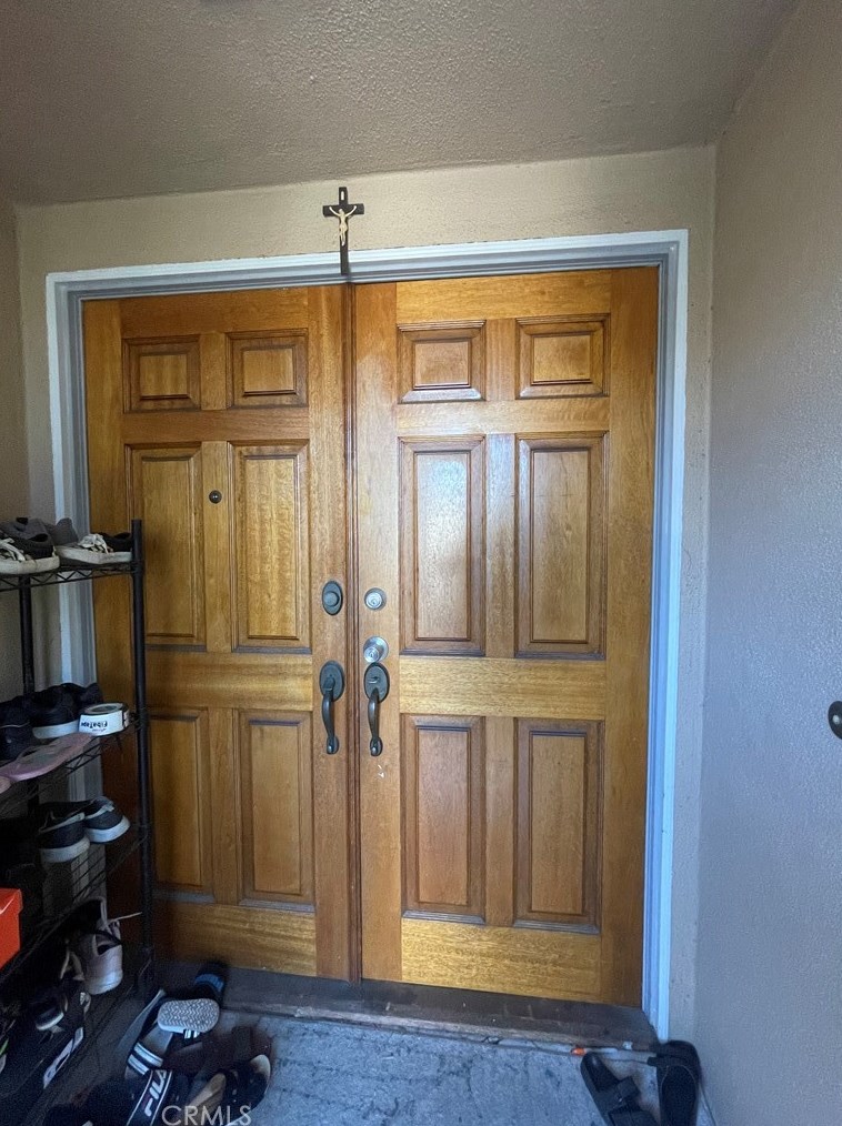 15943 Mt Jackson St, Santa Ana, CA 92708