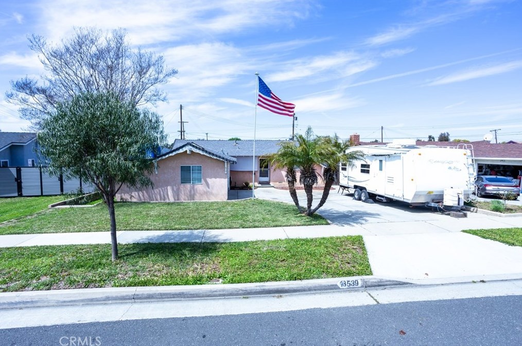 13539 De Alcala Dr, La Mirada, CA 90638-2849