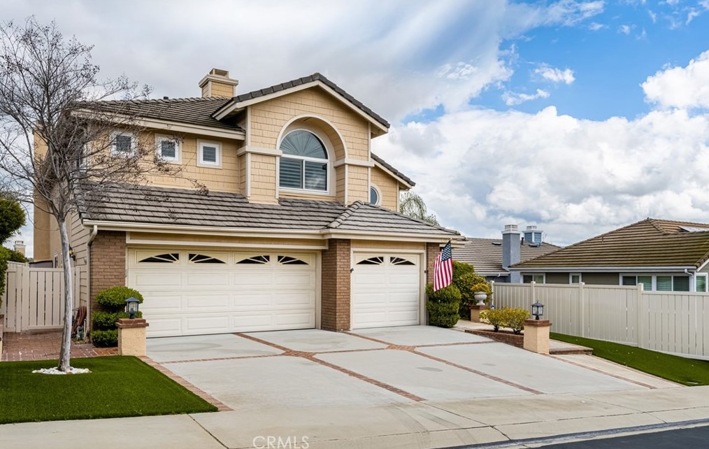 6360 Golden Gate Dr, Yorba Linda, CA 92886-6503