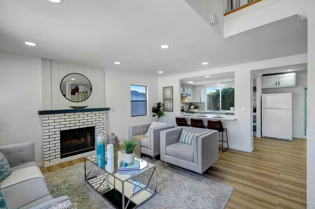 1747 Compromise Line Rd, Glendora, CA 91741