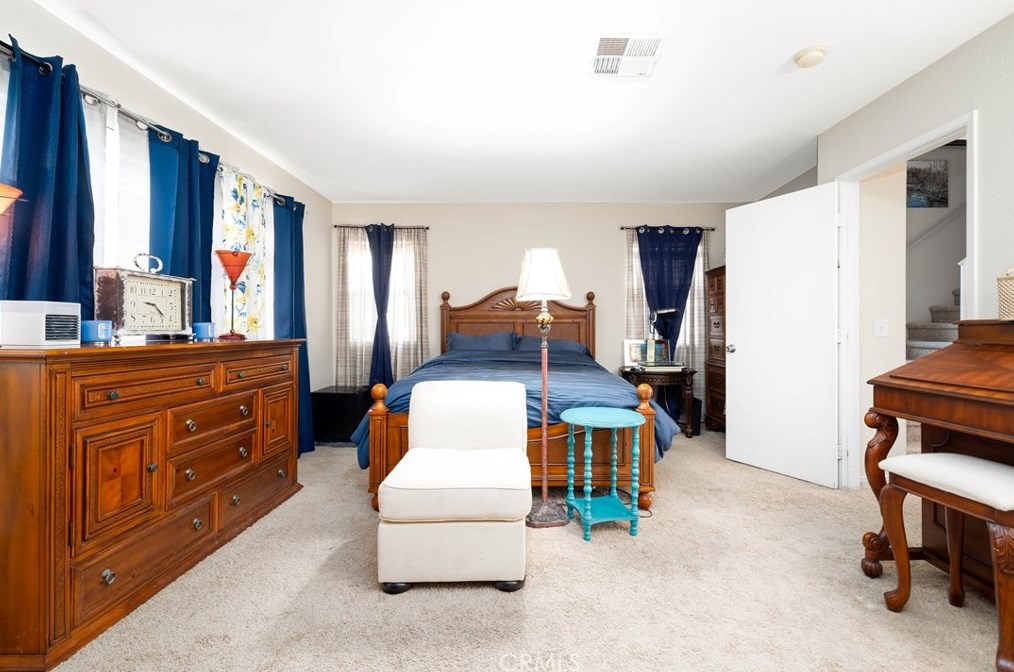 39689 Chambray Dr, Murrieta CA  92563-4075 exterior