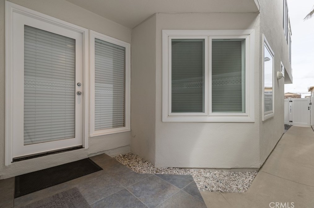 1125 1/2 W Balboa Blvd, Newport Beach, CA 92661