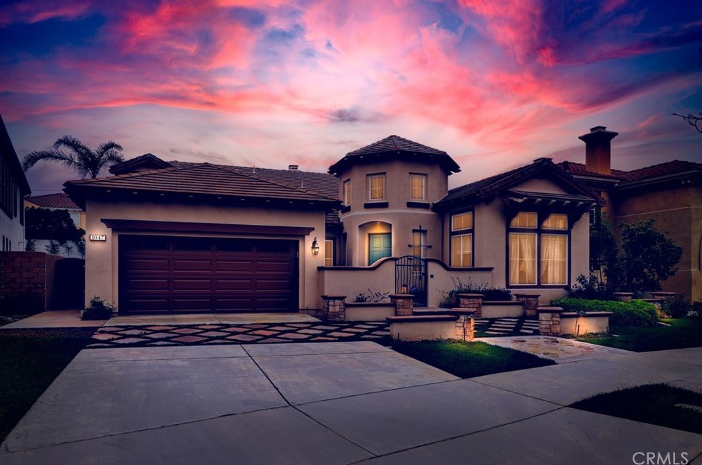 1047 N Antonio Cir, Orange, CA 92869