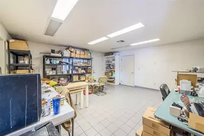 8329 Alondra Boulevard, Paramount, CA 90723 - Photo 18