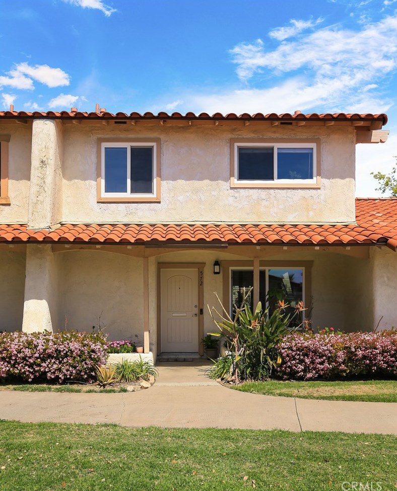 572 El Cabrillo, Placentia, CA 92870