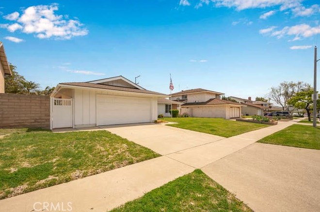 5222 Mccomber Rd, Buena Park, CA 90621