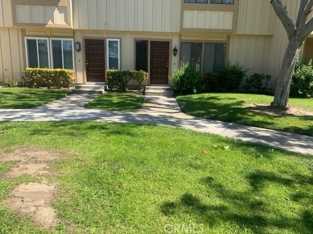 9566 Karmont Ave, South Gate, CA 90280