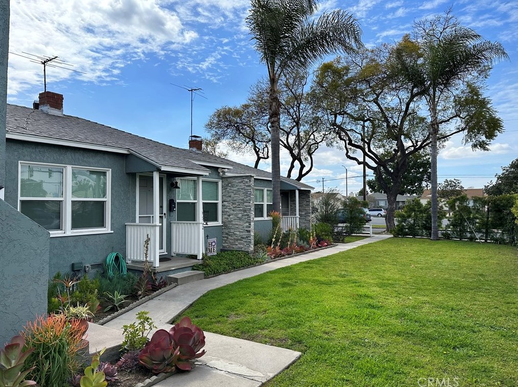 4860 N Lakewood Blvd, Long Beach, CA 90808