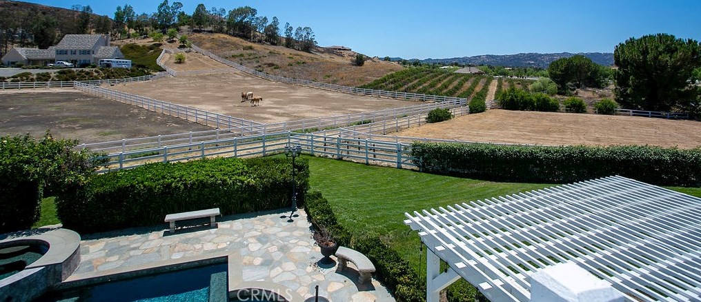 39315 Calle De Suenos, Murrieta CA  92562-7309 exterior