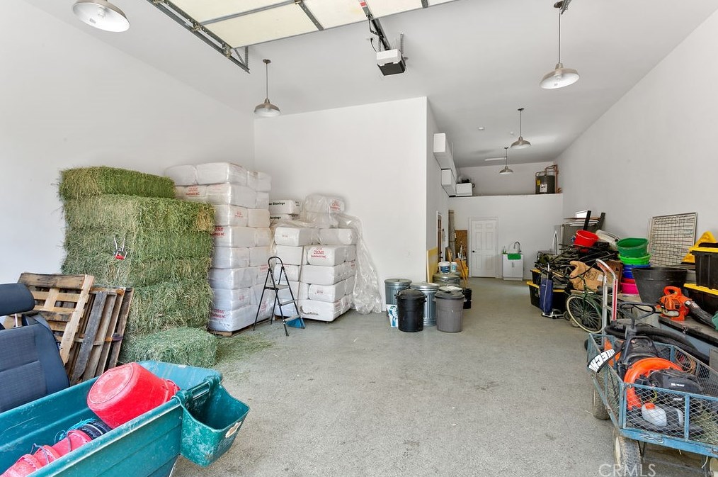 39315 Calle De Suenos, Murrieta CA  92562-7309 exterior