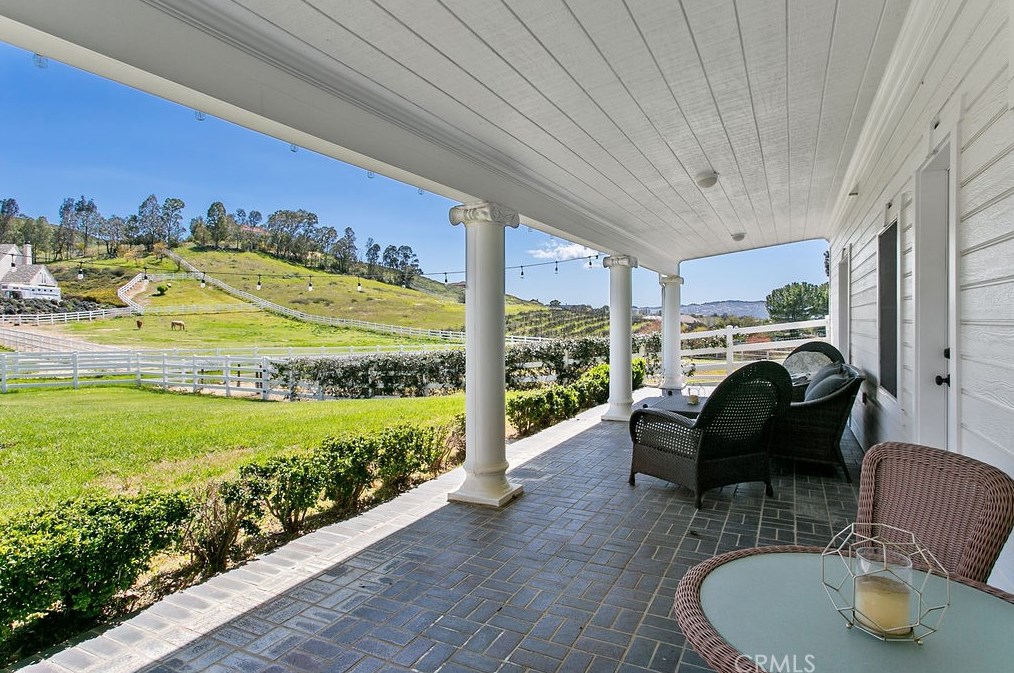 39315 Calle De Suenos, Murrieta CA  92562-7309 exterior