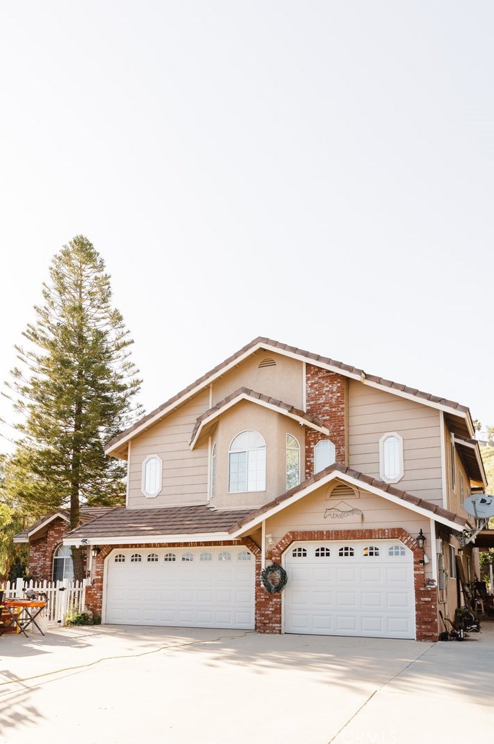14930 Burwood Dr, Perris, CA 92570