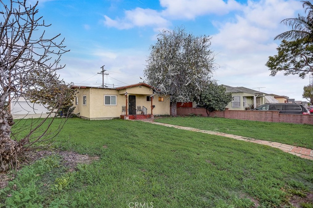 8916 Bryson Ave, South Gate, CA 90280