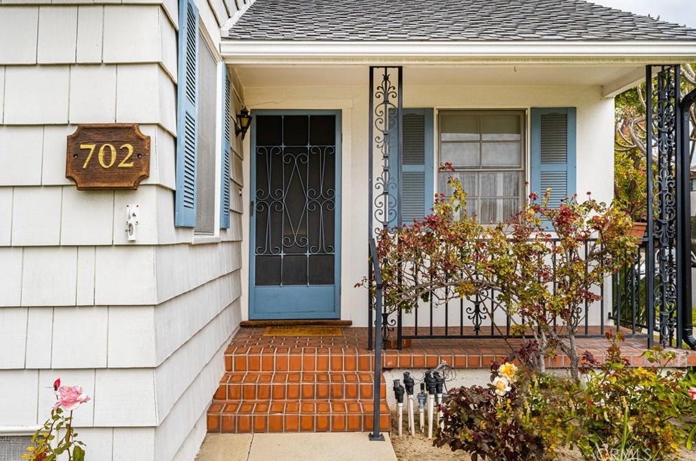 702 N Pine St, Anaheim, CA 92805