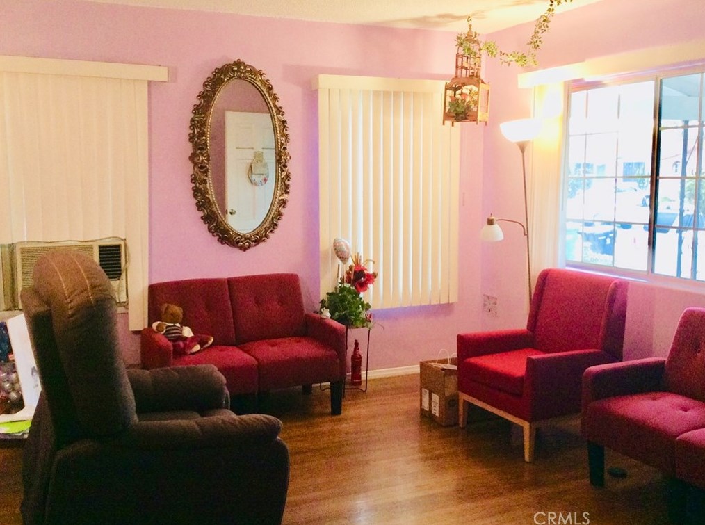6415 Hereford Dr, Los Angeles CA  90022-5425 exterior