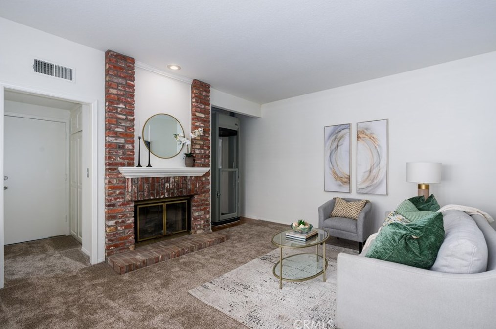 5377 Via Morena, Yorba Linda CA  92886-5008 exterior