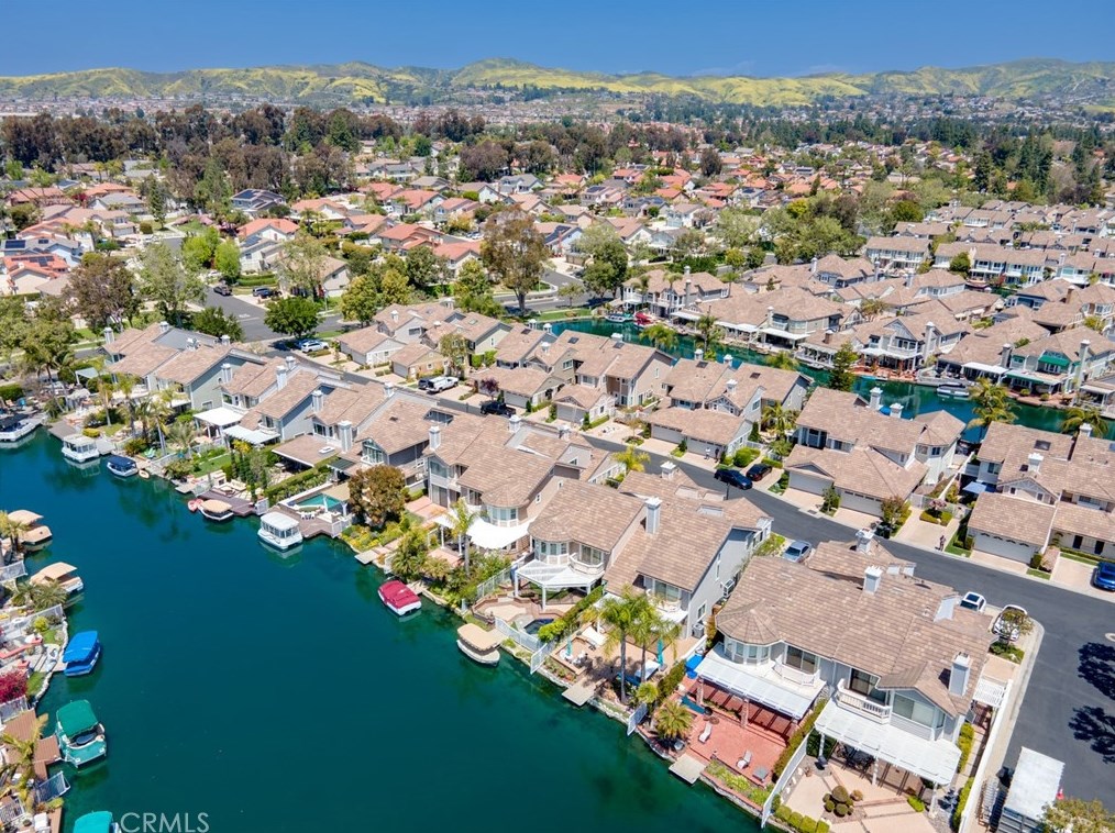 5377 Via Morena, Yorba Linda CA  92886-5008 exterior