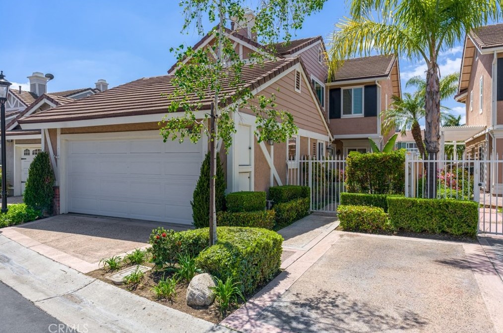 5377 Via Morena, Yorba Linda CA  92886-5008 exterior