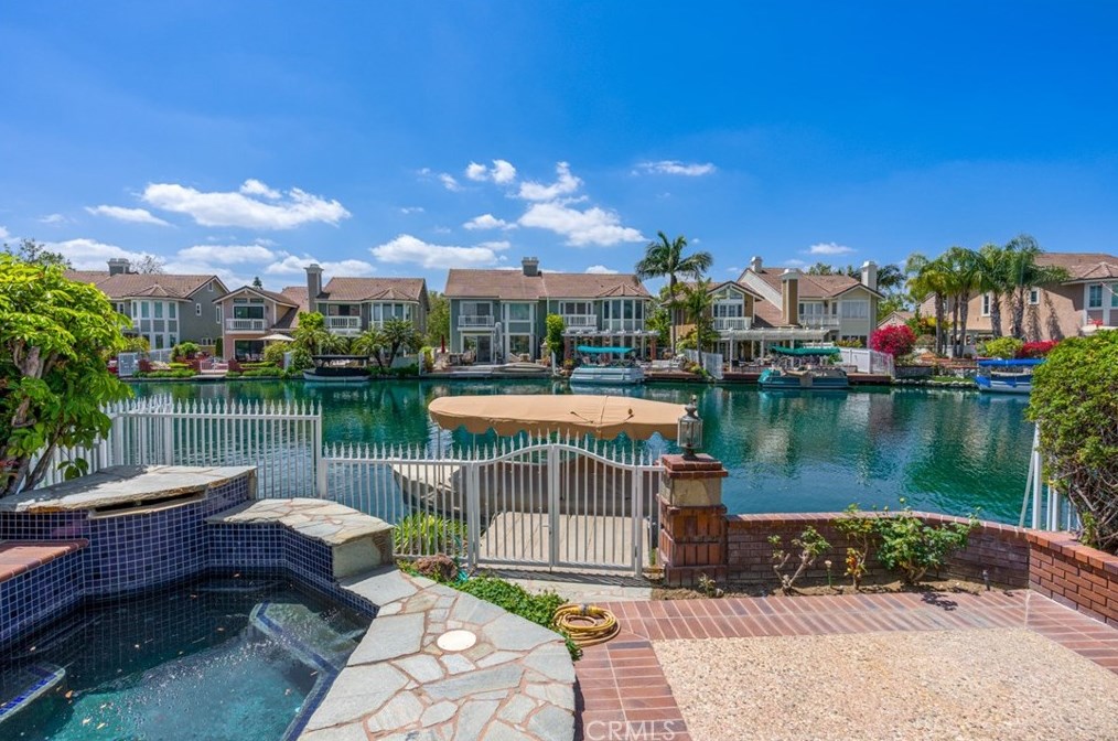 5377 Via Morena, Yorba Linda CA  92886-5008 exterior
