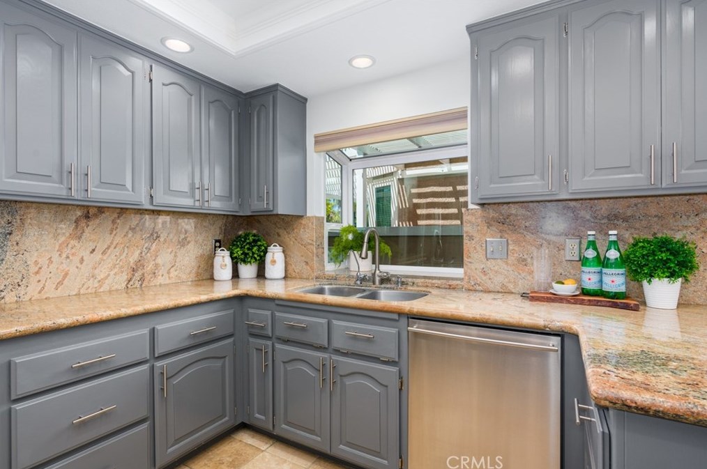 5377 Via Morena, Yorba Linda CA  92886-5008 exterior