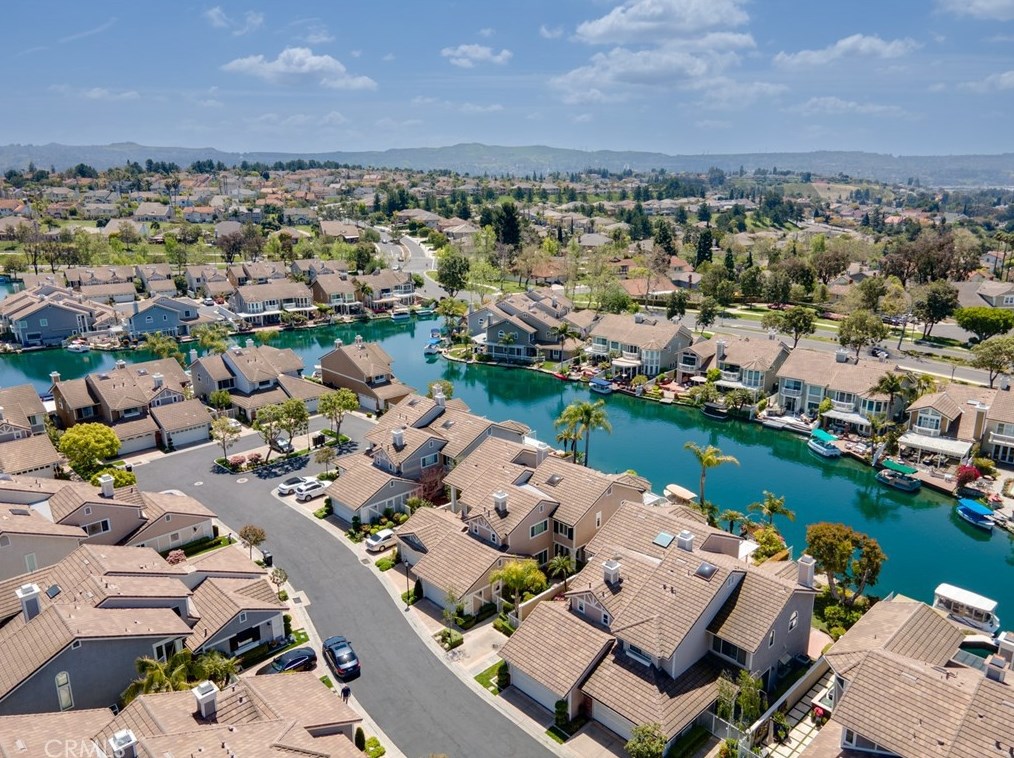 5377 Via Morena, Yorba Linda CA  92886-5008 exterior