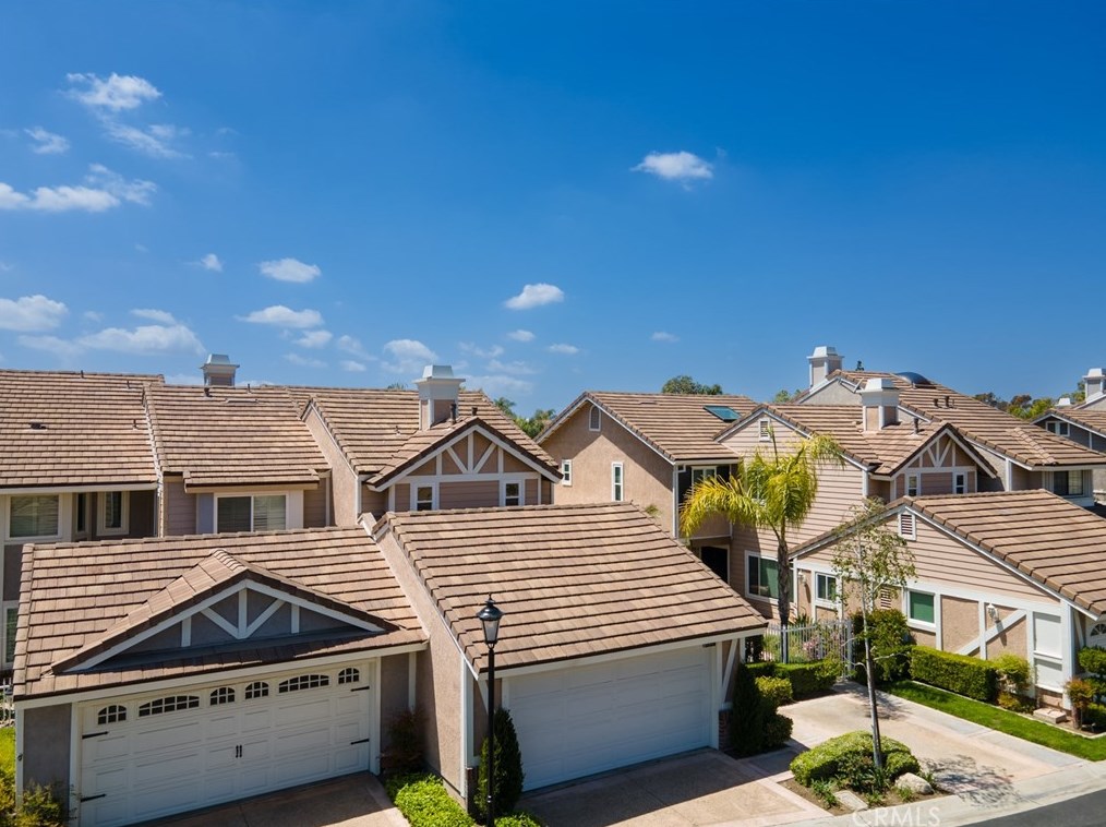 5377 Via Morena, Yorba Linda CA  92886-5008 exterior