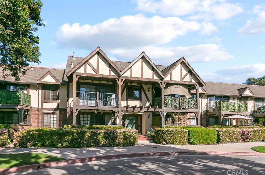 3653 S Bear St #d, Santa Ana, CA 92704