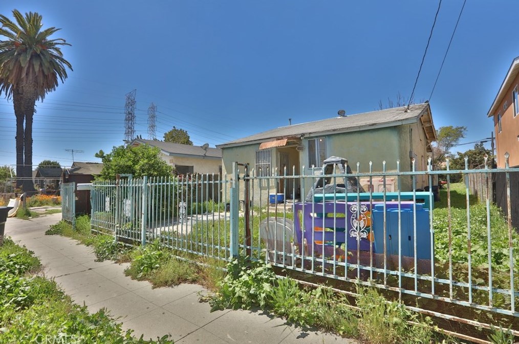 8917 Bandera St, Los Angeles, CA 90002