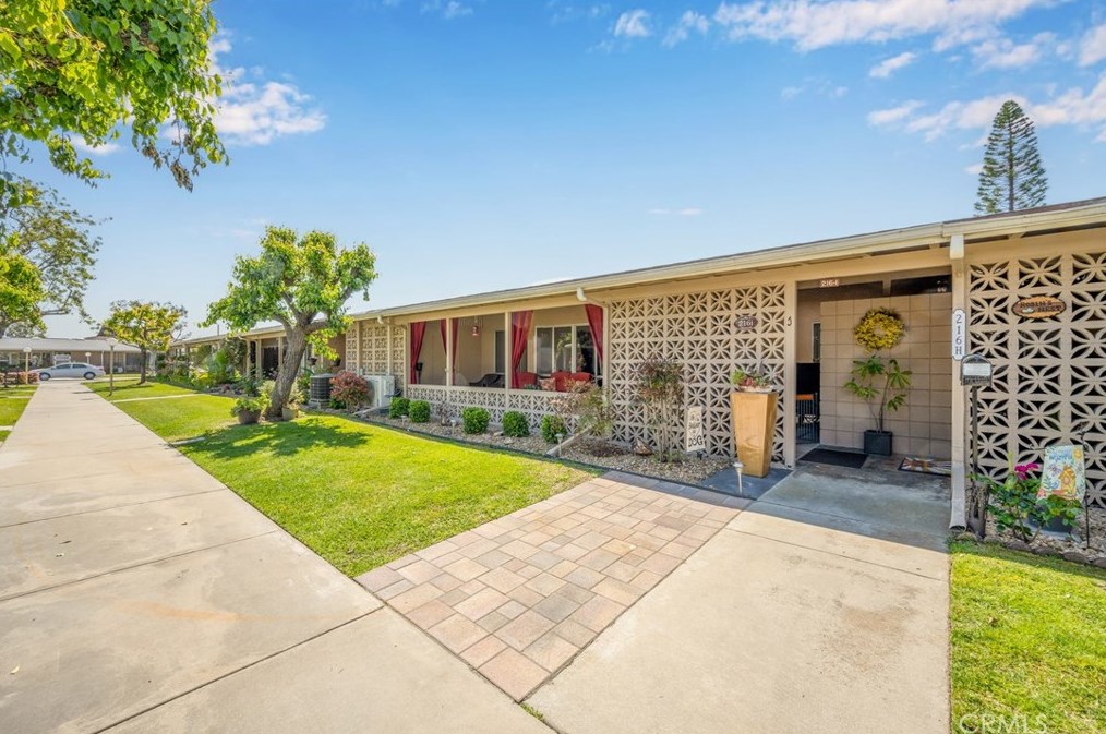 1080 Foxburg Rd #216i, Seal Beach, CA 90740