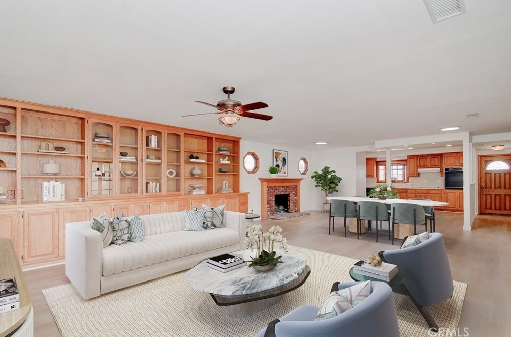 17761 Prescott Ln, Huntington Beach, CA 92647-6431