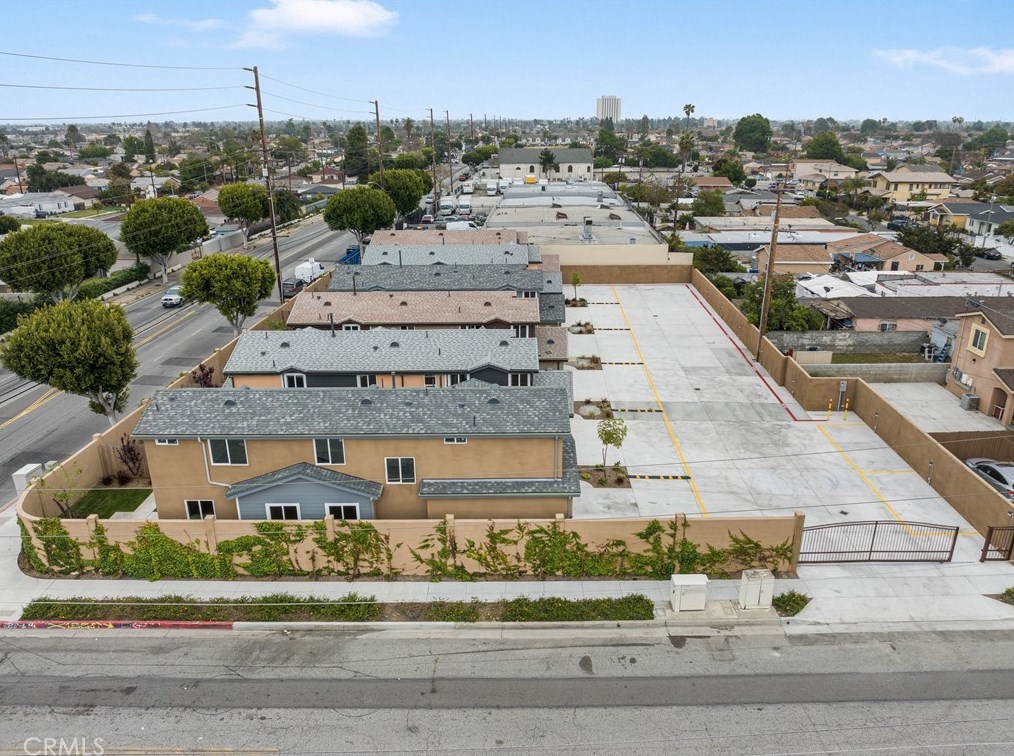 1394 Compton Blvd, Compton CA  90220-2750 exterior