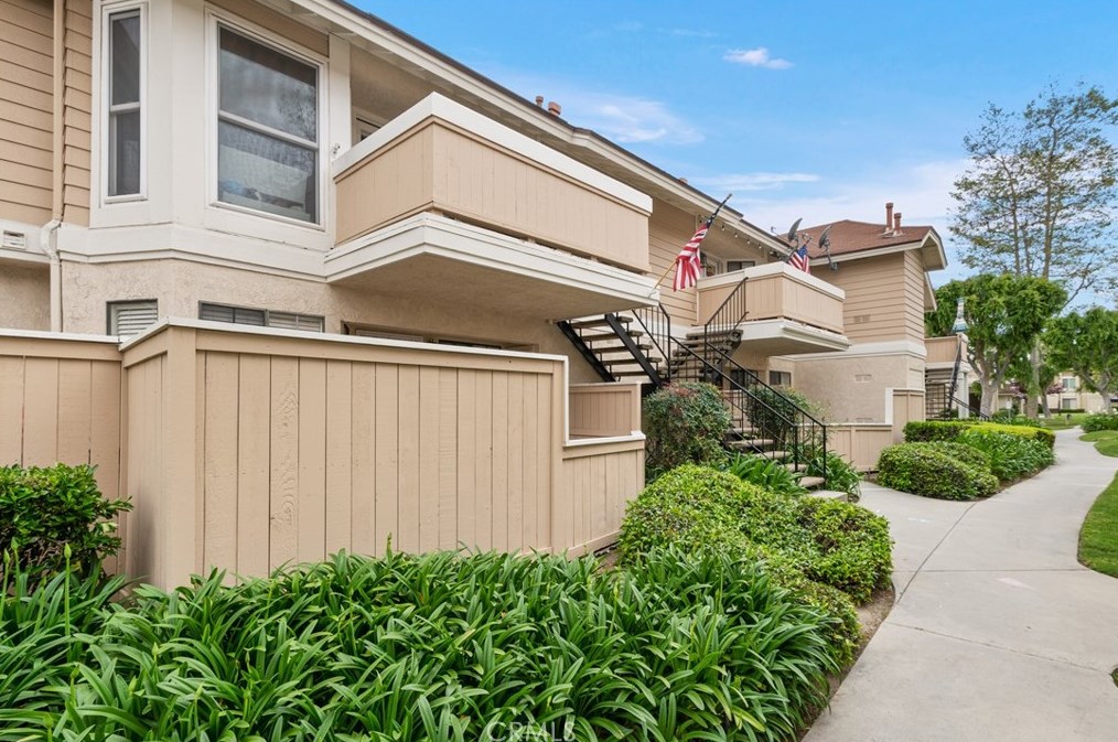 12651 Briarglen Loop #c, Stanton, CA 90680