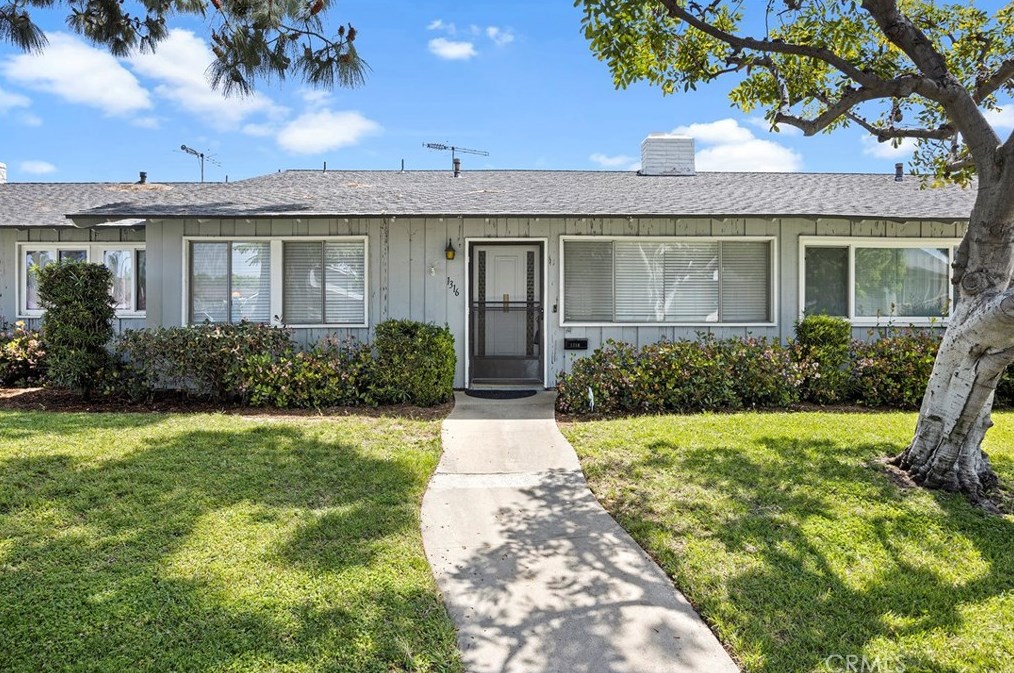 1316 Cameo Ln, Fullerton, CA 92831