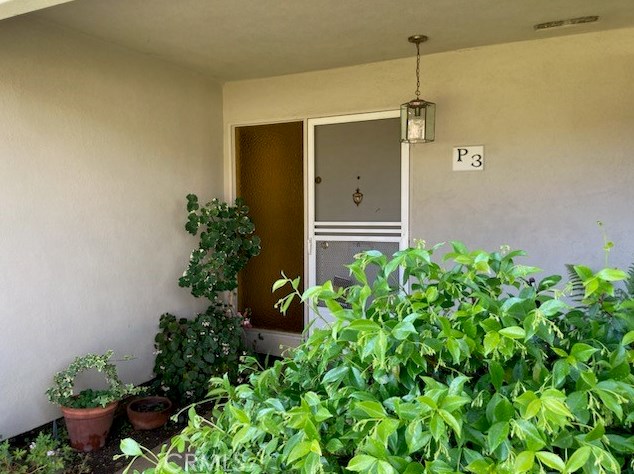 1404 N Tustin #p-3, Santa Ana, CA 92705