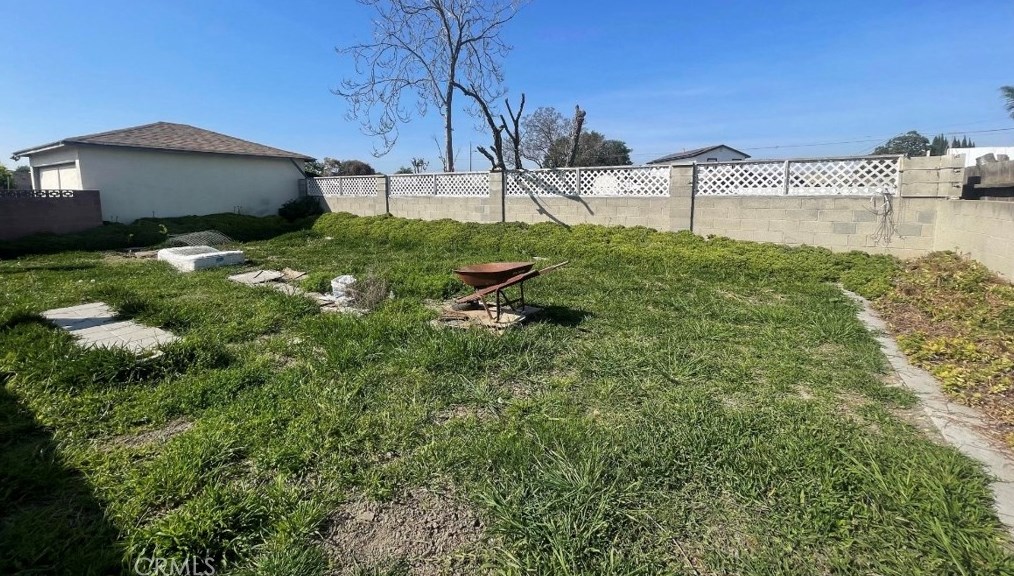 3305 Thornton Ave, Anaheim CA  92804-4714 exterior