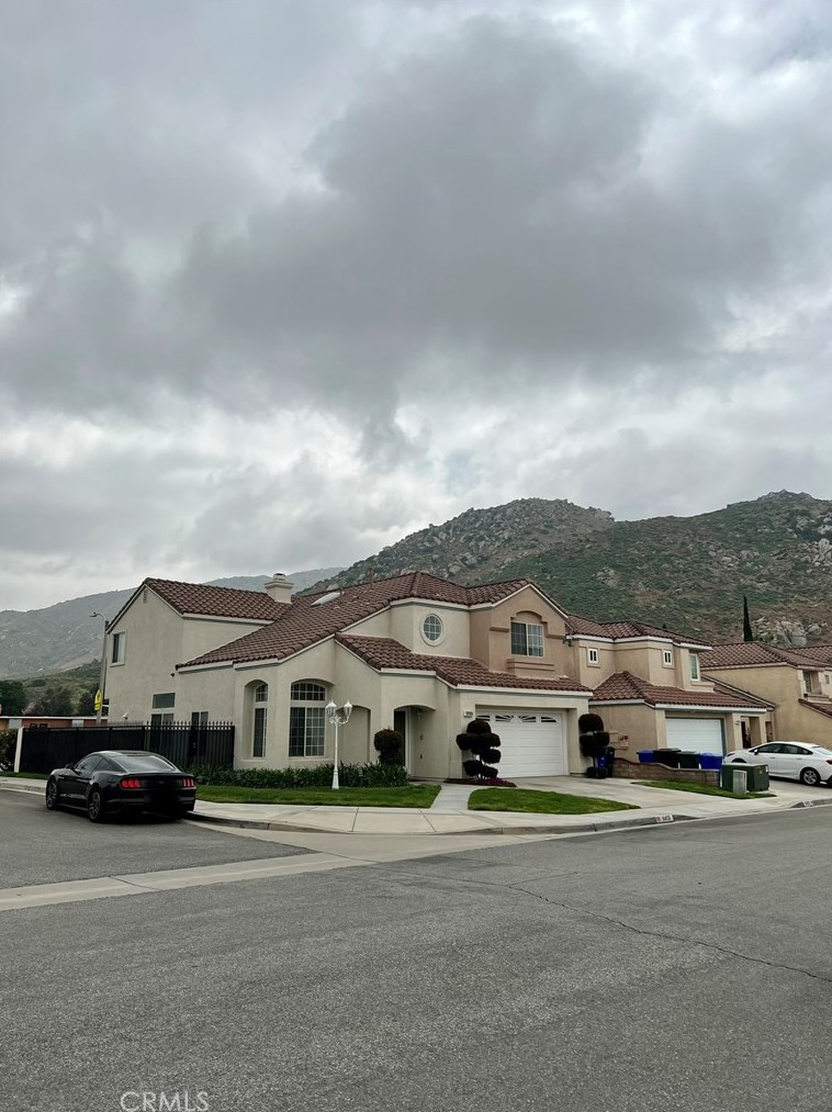 11453 Plane Tree Rd, Fontana, CA 92337