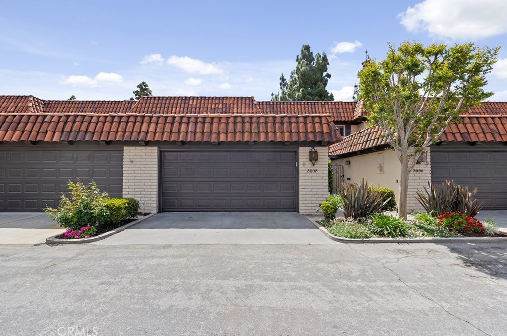 3008 Club House Cir, Costa Mesa, CA 92626