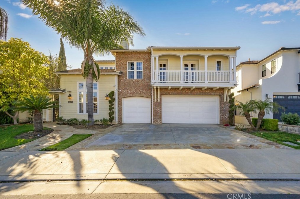 19585 Mayfield Cir, Huntington Beach, CA 92648-6616