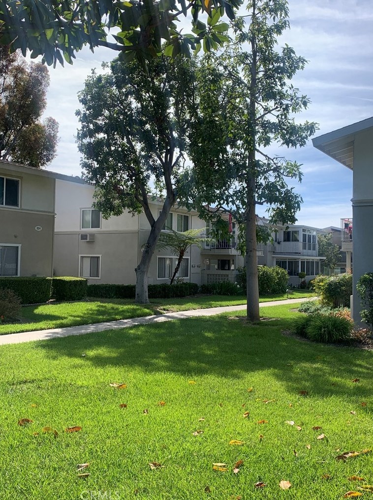 325 Avenida Carmel, Laguna Beach, CA 92637-3379
