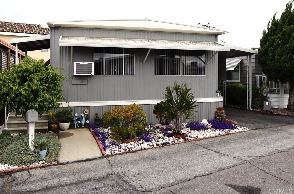 12550 Carson Street #16, Lakewood, CA 90716