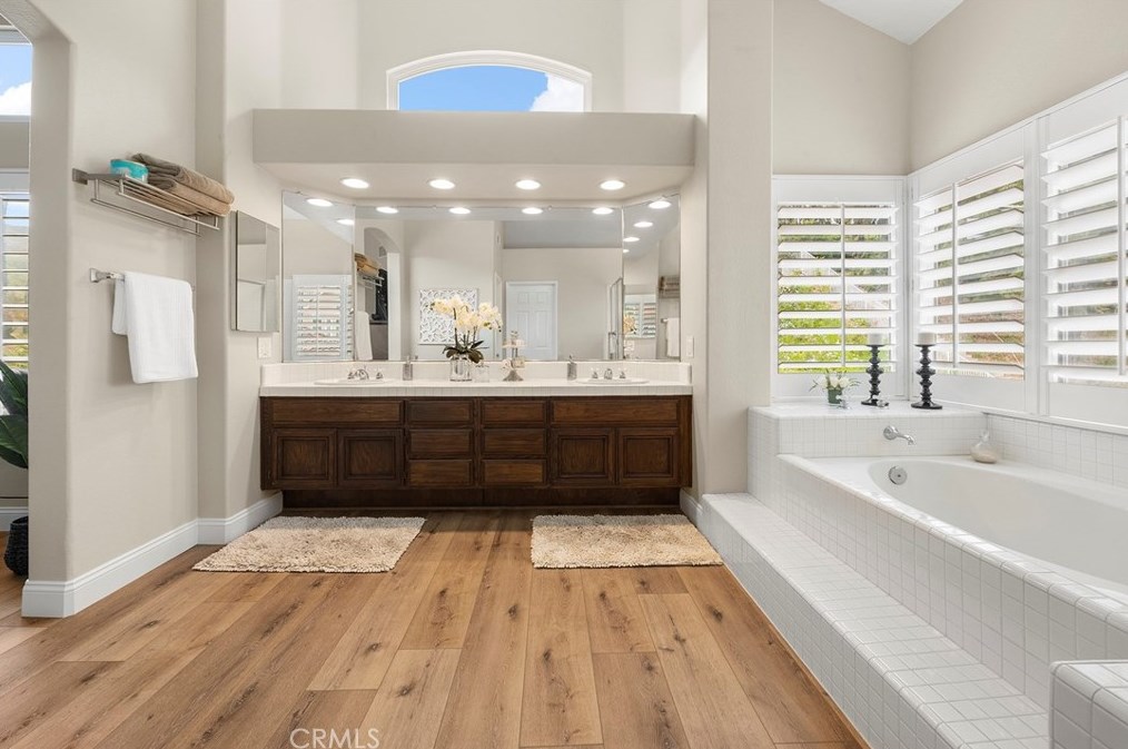 5378 Los Monteros, Yorba Linda CA  92887-5107 exterior