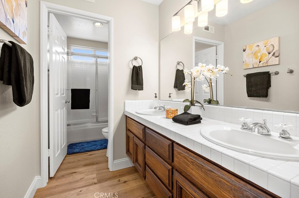 5378 Los Monteros, Yorba Linda CA  92887-5107 exterior